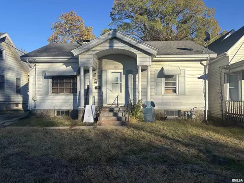 2314 N Ellis St, Peoria, IL 61604