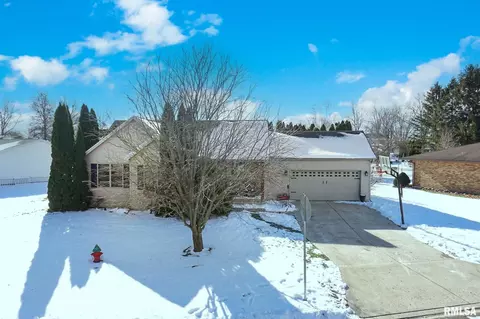 View/Area - 212 E Garfield St, Minier, IL 61759 photo 1 of 1