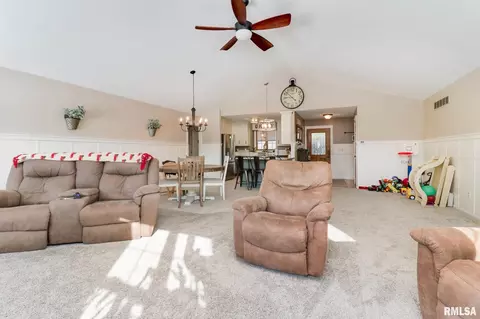 Other - 212 E Garfield St, Minier, IL 61759 photo 2 of 18