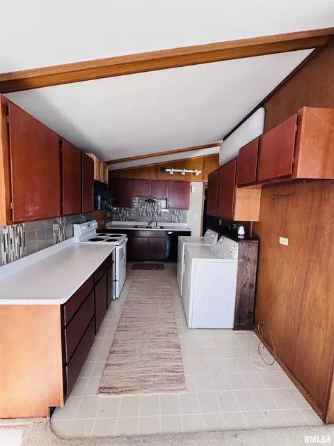 Kitchen - 10810 E 1000th St, Macomb, IL 61455 photo 1 of 2