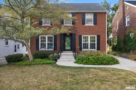 408 W Forrest Hill Ave, Peoria, IL 61604