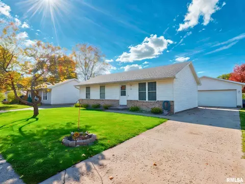 723 Joliet Rd, Marquette Heights, IL 61554
