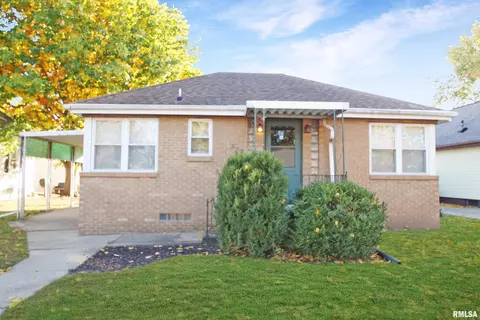 338 Amanda St, Pekin, IL 61554
