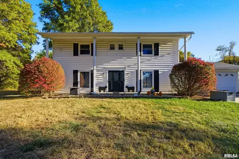 Exterior - 21 Armstrong Ct, Macomb, IL 61455 photo 11 of 15