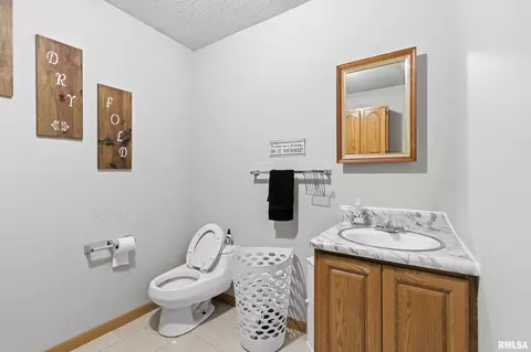Other - 21 Armstrong Ct, Macomb, IL 61455 photo 7 of 10