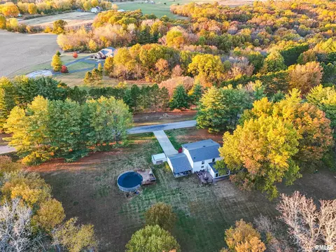 View/Area - 21 Armstrong Ct, Macomb, IL 61455 photo 3 of 6
