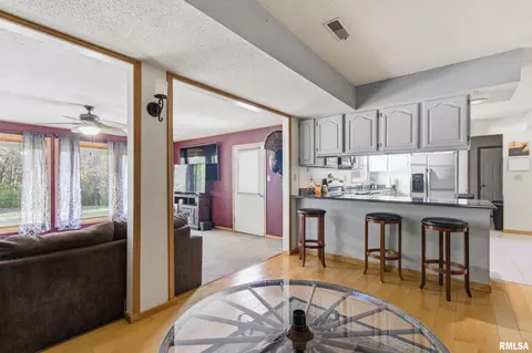 Other - 21 Armstrong Ct, Macomb, IL 61455 photo 4 of 10