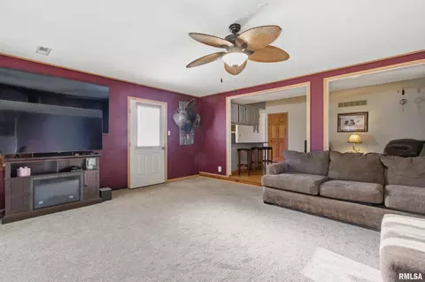Other - 21 Armstrong Ct, Macomb, IL 61455 photo 3 of 10