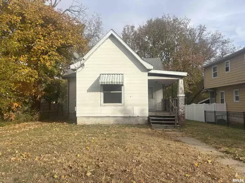 1816 N Underhill St, Peoria, IL 61604