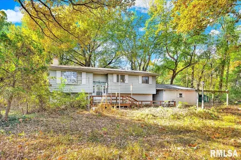 1315 Millpoint Rd, East Peoria, IL 61611