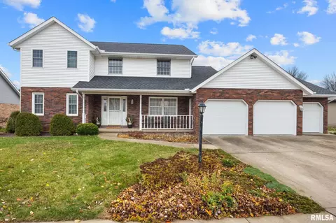 384 E Maywood St, Morton, IL 61550