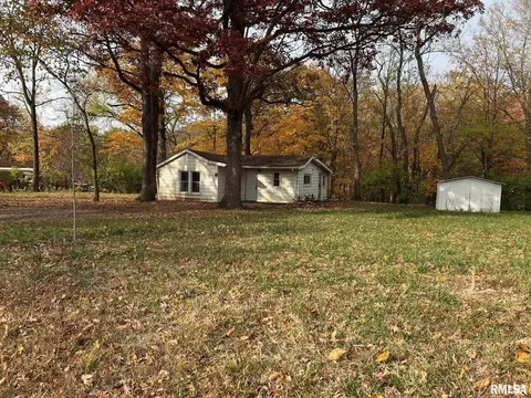 200 204 W Forest Ave, East Peoria, IL 61611