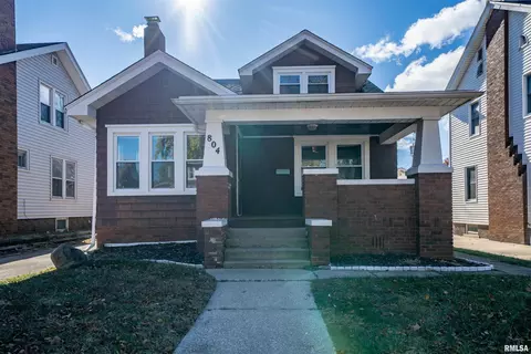 804 W Meadows Pl, Peoria, IL 61604