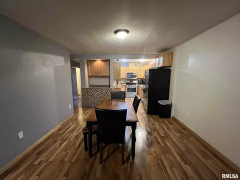 101 Barsi Blvd, Macomb, IL 61455 photo 9