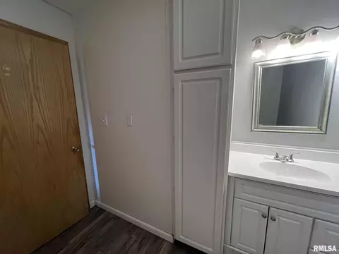 101 Barsi Blvd, Macomb, IL 61455 photo 15