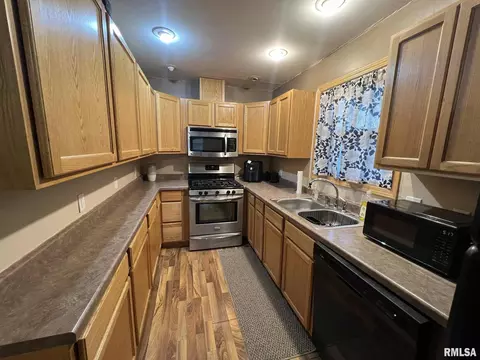 101 Barsi Blvd, Macomb, IL 61455 photo 10