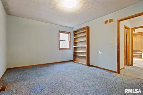 Bedroom - 678 Banta Rd, Lowpoint, IL 61545 photo 3 of 3