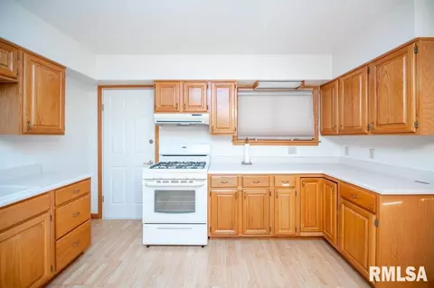 2447 Centennial Dr, Washington, IL 61571 photo 20