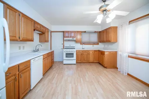 2447 Centennial Dr, Washington, IL 61571 photo 16