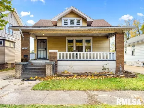 2405 N Atlantic Ave, Peoria, IL 61603