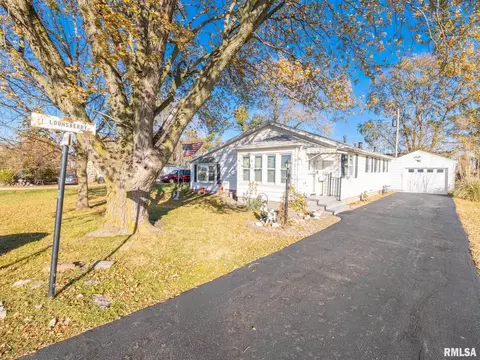 118 S Pekin Ln, Hanna City, IL 61536