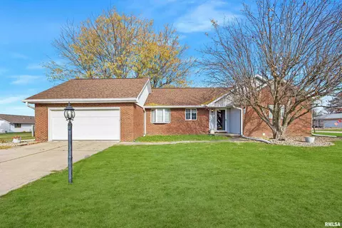 74 N Oregon Ct, Morton, IL 61550