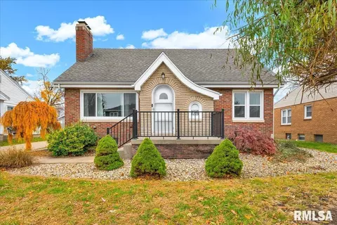 129 N Indiana Ave, Morton, IL 61550