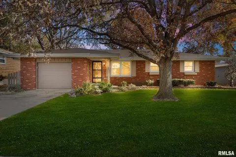 354 N Nebraska Ave, Morton, IL 61550