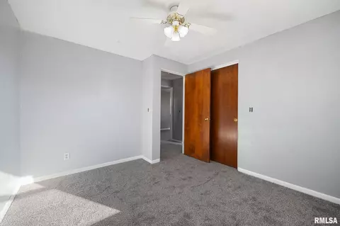 947 E Marshall St, Morton, IL 61550 photo 22