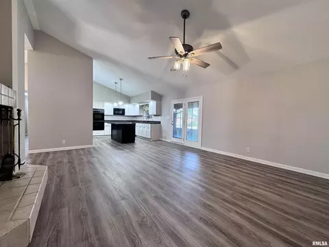 815 E Franklin St, Macomb, IL 61455 photo 12