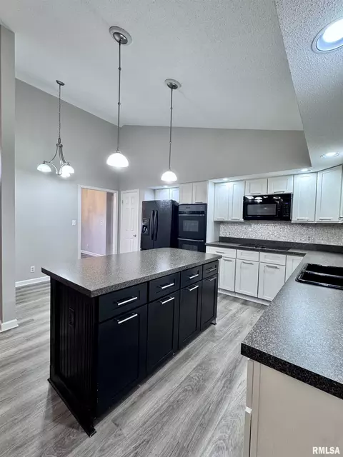 815 E Franklin St, Macomb, IL 61455 photo 19