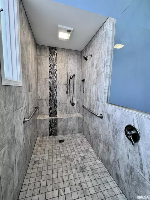 815 E Franklin St, Macomb, IL 61455 photo 27