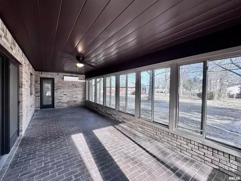 815 E Franklin St, Macomb, IL 61455 photo 35