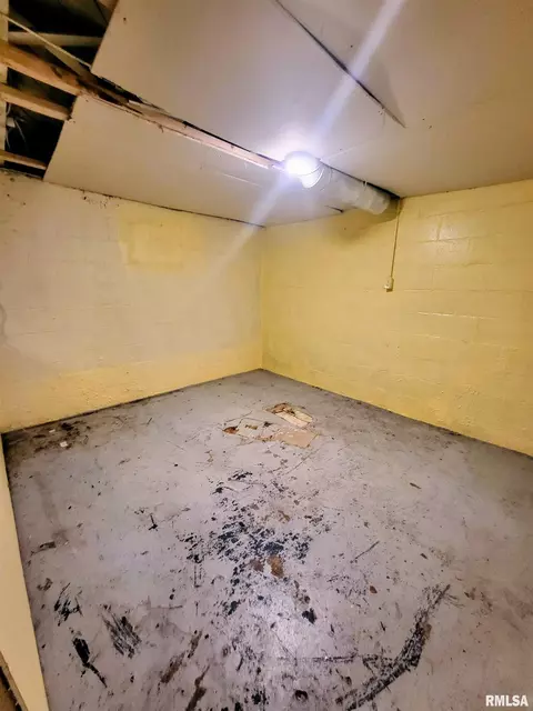 Other - 722 Monroe St, Kewanee, IL 61443 photo 10 of 12
