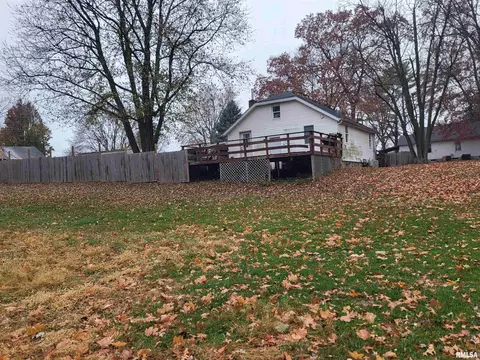 Other - 722 Monroe St, Kewanee, IL 61443 photo 2 of 12