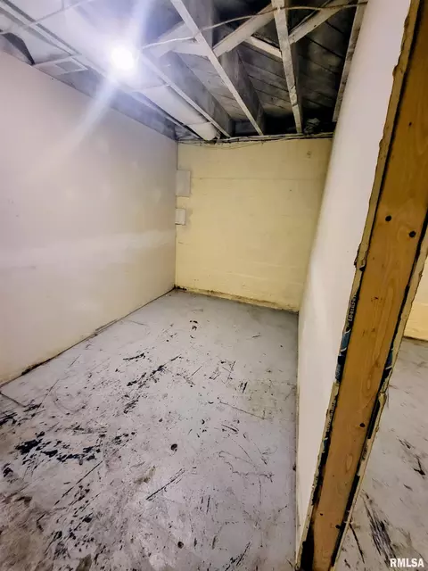 Other - 722 Monroe St, Kewanee, IL 61443 photo 11 of 12