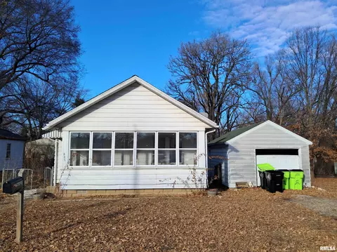 605 Franklin St, Bartonville, IL 61607