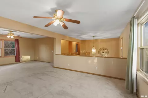Living - 1218 Joseph St, Macomb, IL 61455 photo 4 of 5