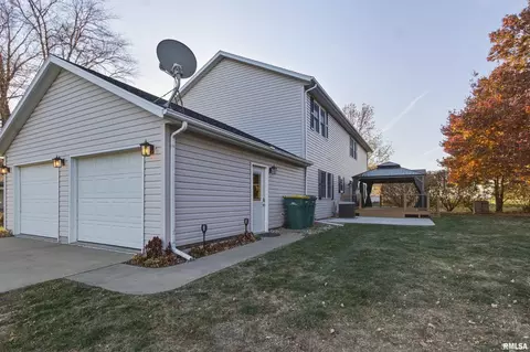 Exterior - 1218 Joseph St, Macomb, IL 61455 photo 3 of 5