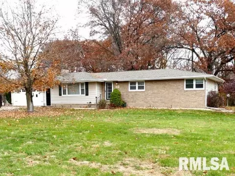 1540 Division St, Metamora, IL 61548