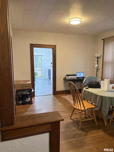 Dining - 209 N Ward St, Macomb, IL 61455 photo 1 of 2