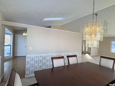 1200 Grand Ave, Macomb, IL 61455 photo 17