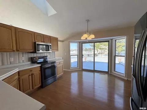1200 Grand Ave, Macomb, IL 61455 photo 22
