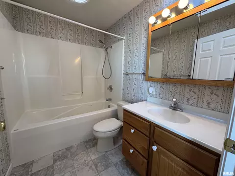 1200 Grand Ave, Macomb, IL 61455 photo 35