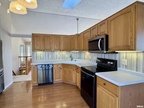 1200 Grand Ave, Macomb, IL 61455 photo 19