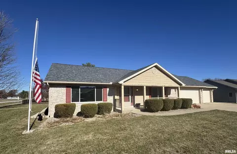 1200 Grand Ave, Macomb, IL 61455 photo 3