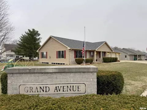 1200 Grand Ave, Macomb, IL 61455 photo 6