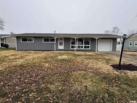1306 Bobolink Dr, Washington, IL 61571