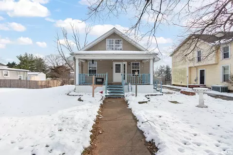 618 N 2nd St, Chillicothe, IL 61523