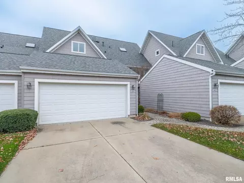 414 Harbor Pointe Dr, East Peoria, IL 61611